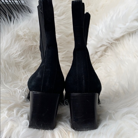 Gucci suede ankle heel boot - Picture 2 of 8